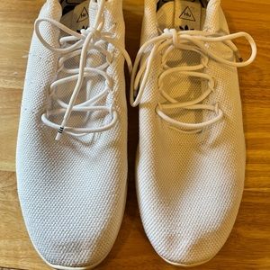 adidas Tennis Hu Pharrell Williams Triple White